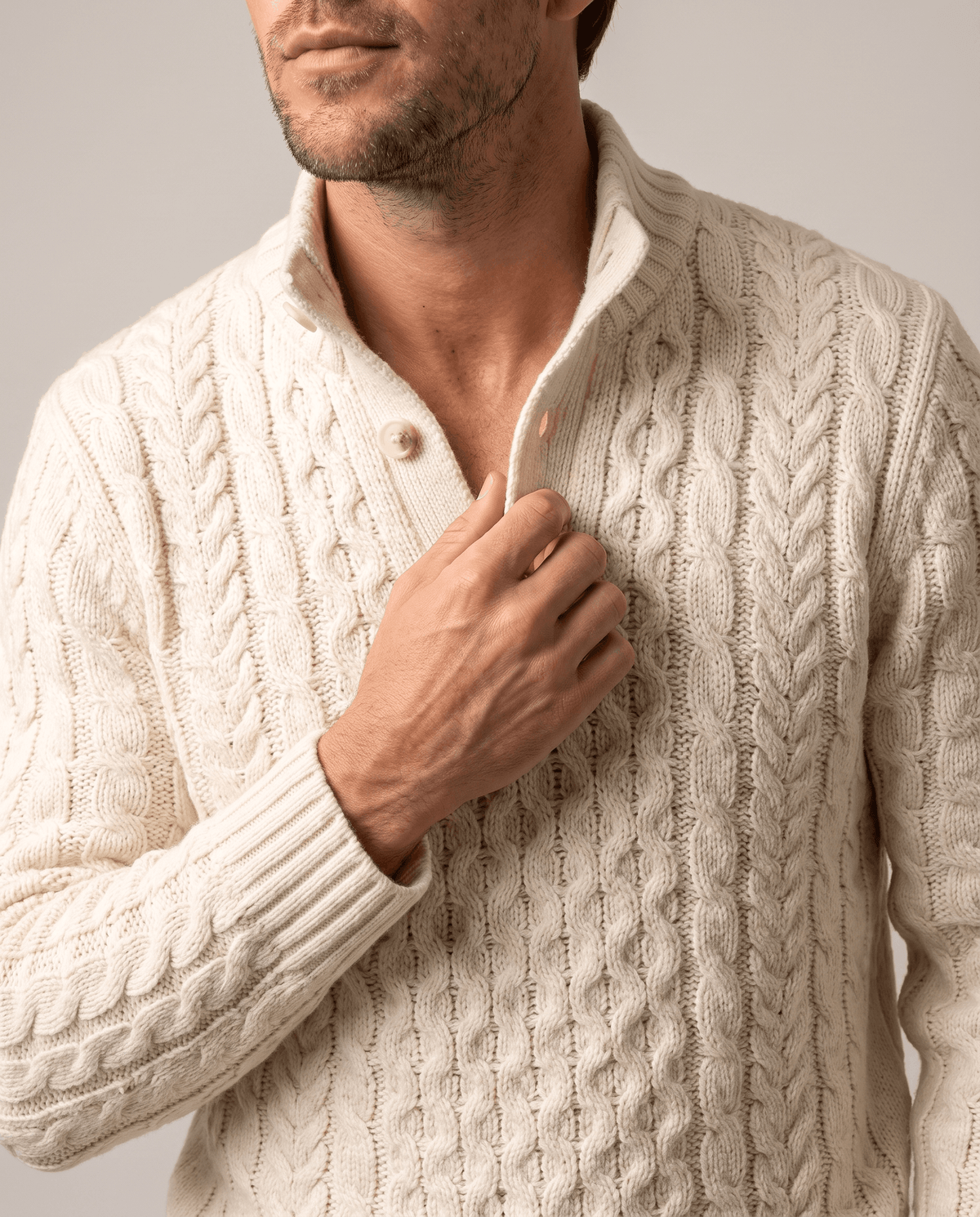Button Mock Neck Cable-Knit Sweater – Chunky Diamond Pattern, Relaxed Fit & Ribbed Cuffs | Magnus