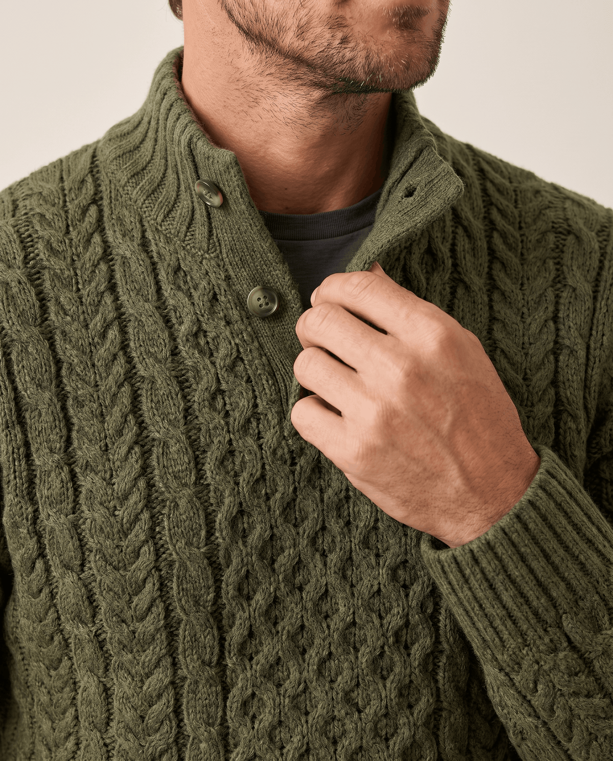 Button Mock Neck Cable-Knit Sweater – Chunky Diamond Pattern, Relaxed Fit & Ribbed Cuffs | Magnus