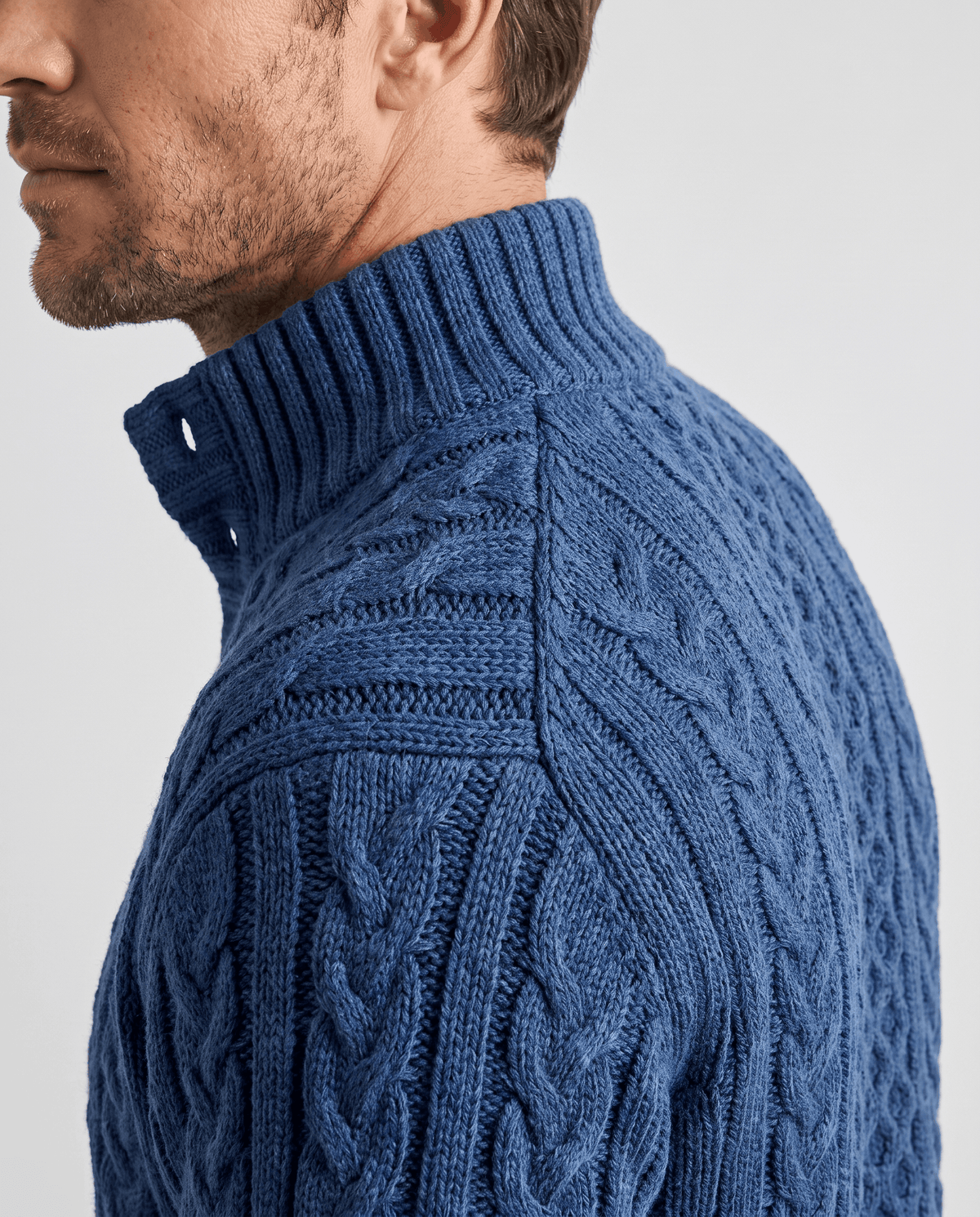 Button Mock Neck Cable-Knit Sweater – Chunky Diamond Pattern, Relaxed Fit & Ribbed Cuffs | Magnus