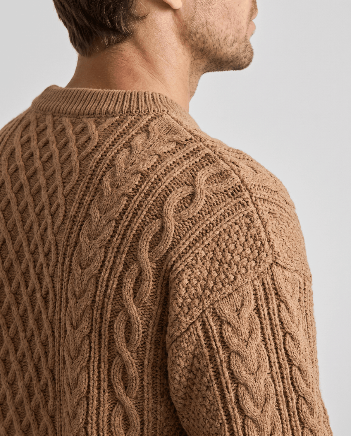 Chunky Cable-Knit Crew Neck Sweater – Fisherman Diamond Pattern, Ribbed Trim & Regular Fit | Anton