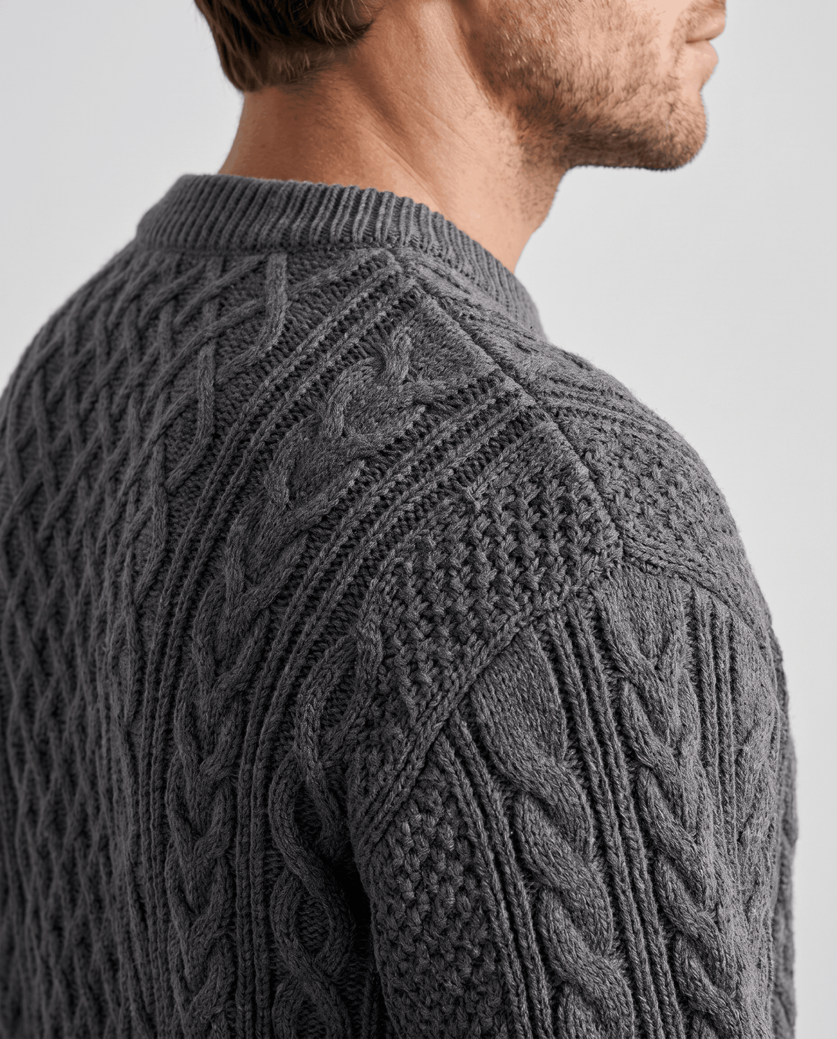 Chunky Cable-Knit Crew Neck Sweater – Fisherman Diamond Pattern, Ribbed Trim & Regular Fit | Anton