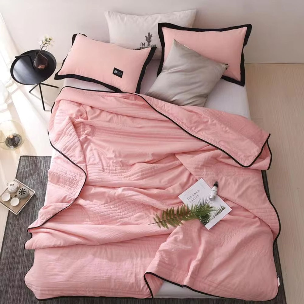 Cooling Throw Blanket with Channel Quilting and Summer Design