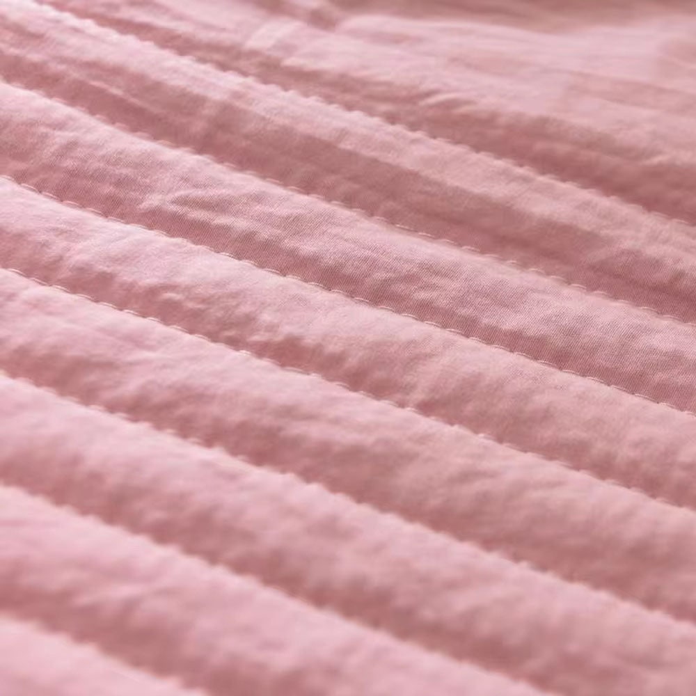 Cooling Throw Blanket with Channel Quilting and Summer Design