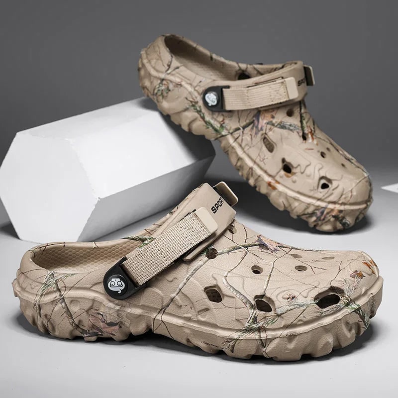 Men's Foam Clogs with Adjustable Heel Strap and Ventilation Holes