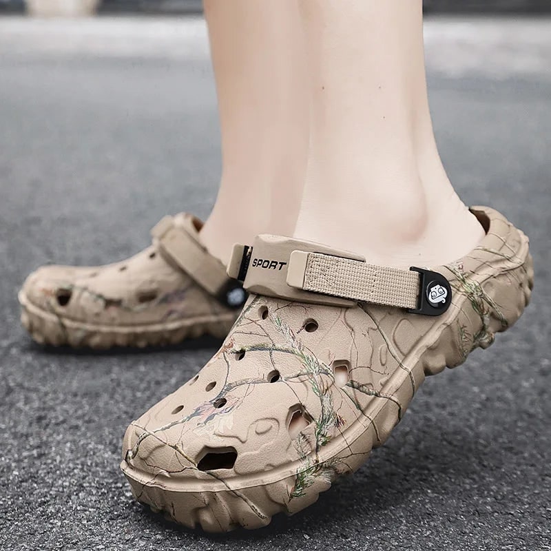Men's Foam Clogs with Adjustable Heel Strap and Ventilation Holes