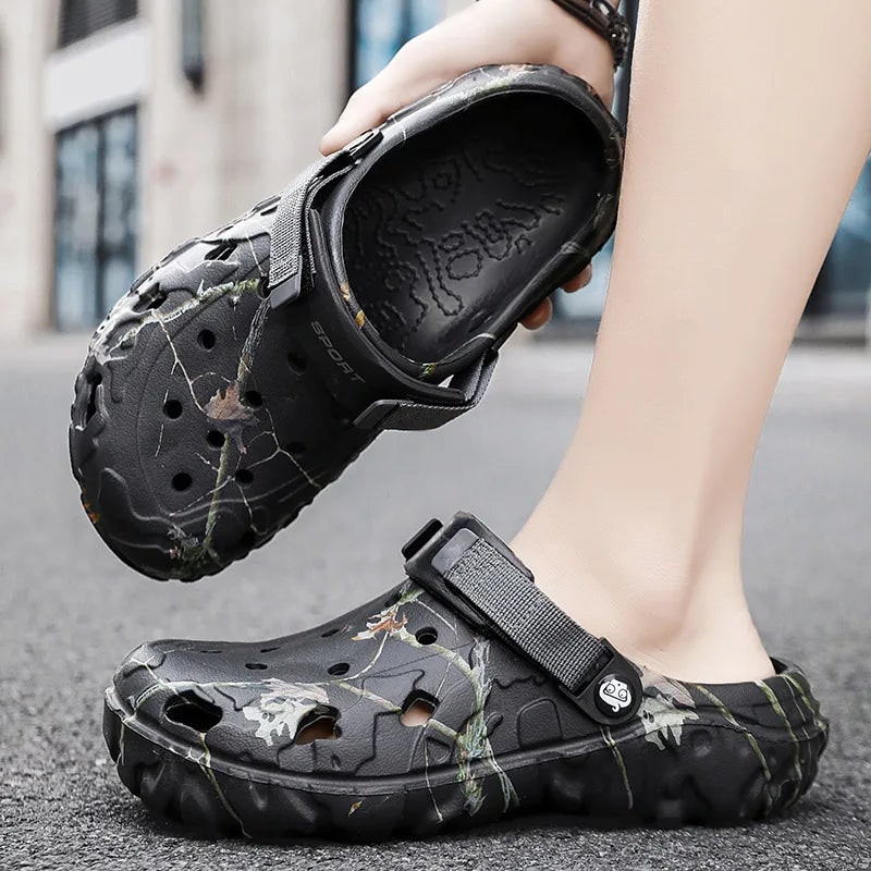 Men's Foam Clogs with Adjustable Heel Strap and Ventilation Holes