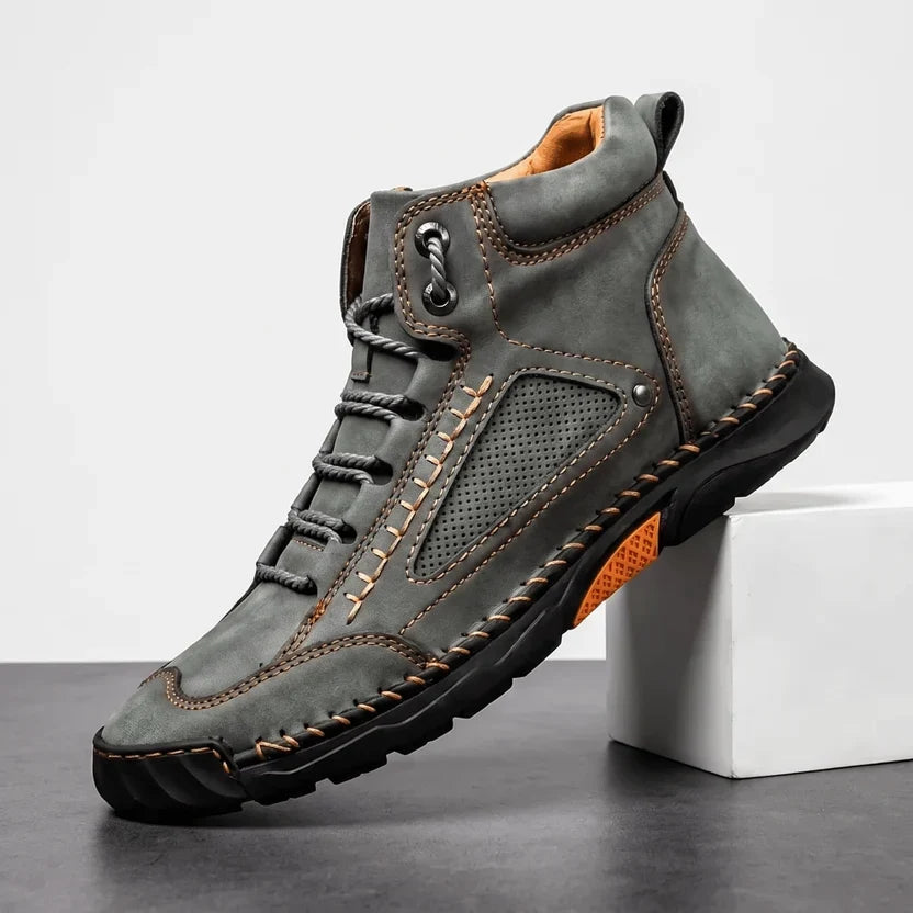 Wide Toe Box Hiking Boots – Vegan Leather, Lug Sole & Lace-Up | Tobias