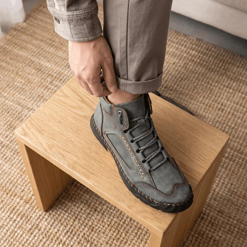 Wide Toe Box Hiking Boots – Vegan Leather, Lug Sole & Lace-Up | Tobias