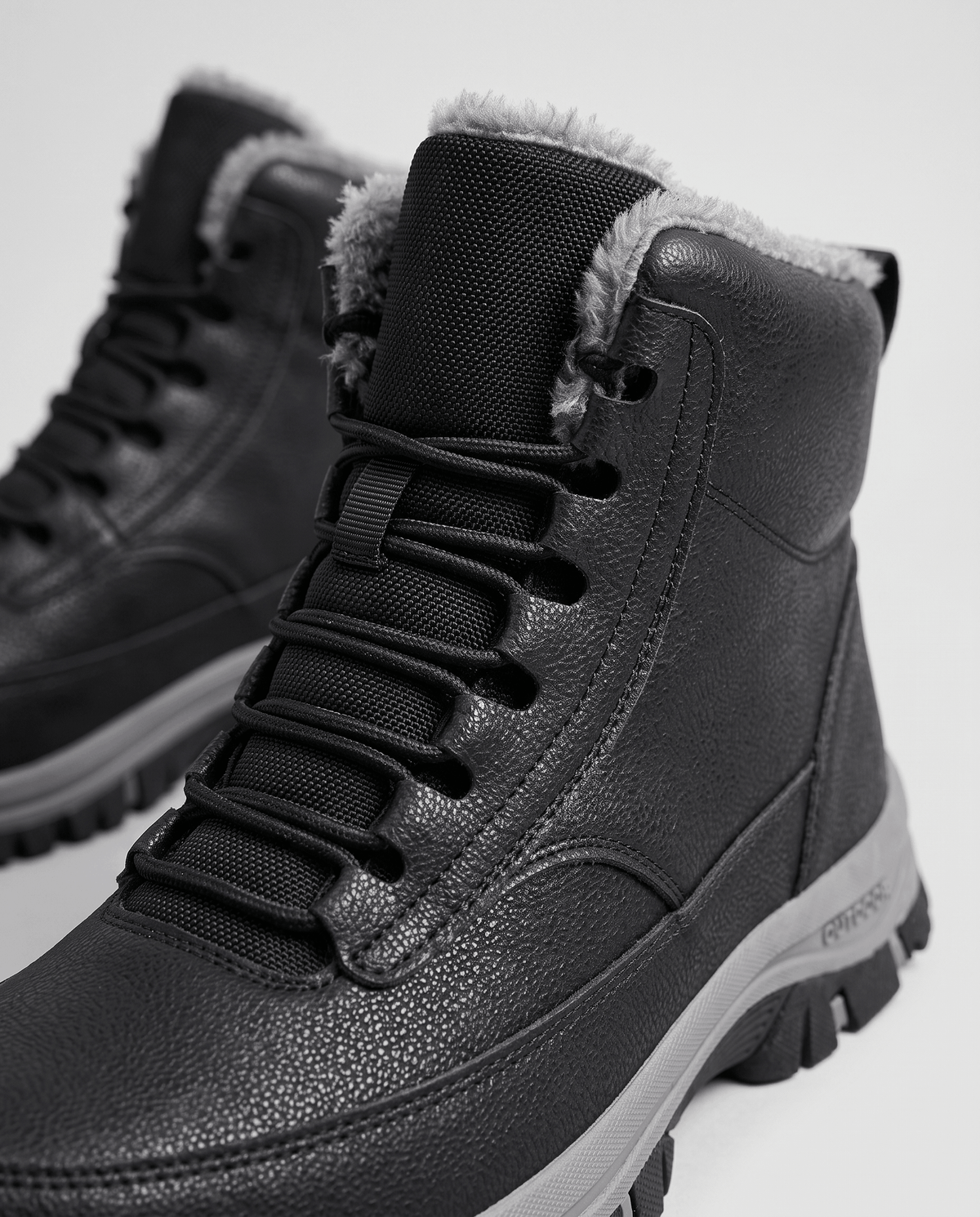 High-Top Winter Boots – Water-Repellent, Fleece-Lined & Lug Sole | Ignazio