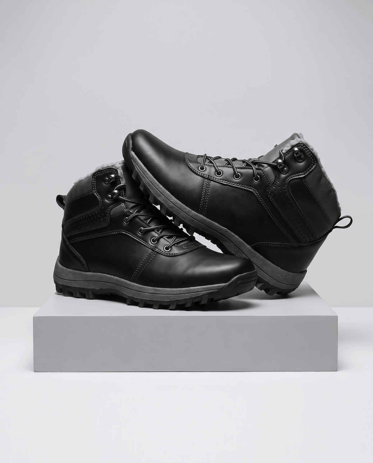 Fleece-Lined Lace-Up Ankle Boots – Lug Sole, Cushioned Insole & Leather-Look | Ellsworth