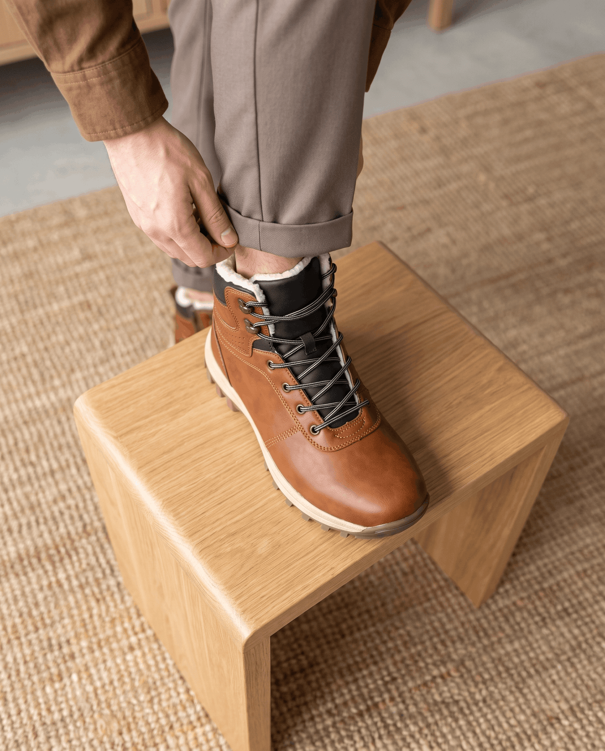 Fleece-Lined Lace-Up Ankle Boots – Lug Sole, Cushioned Insole & Leather-Look | Ellsworth