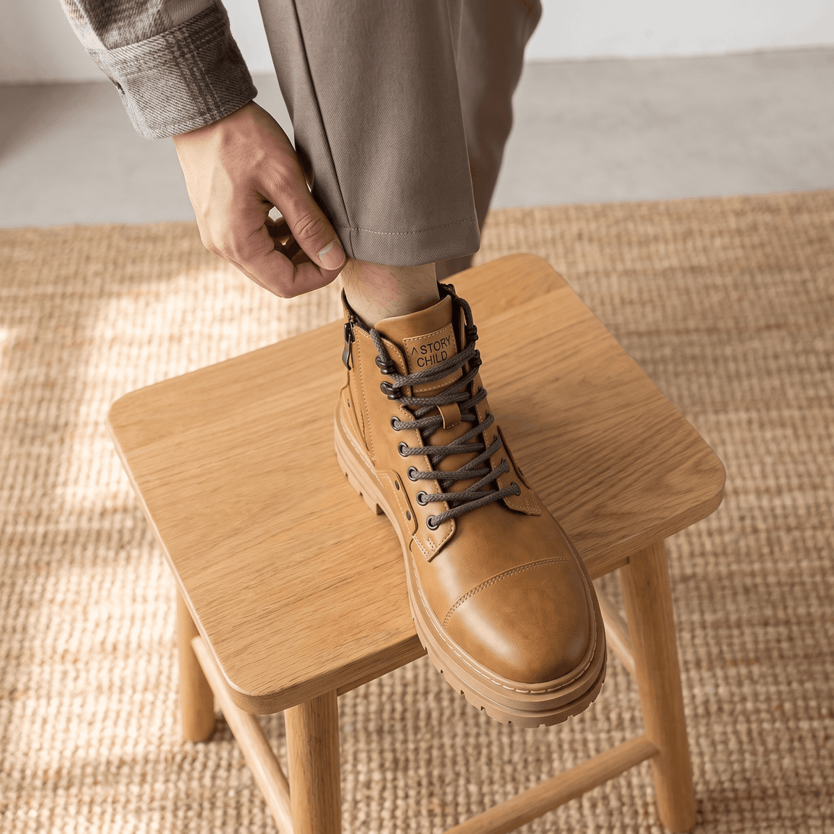Leather Combat Boots for Men – Lug Sole, Side Zip & Water-Resistant | Belmont