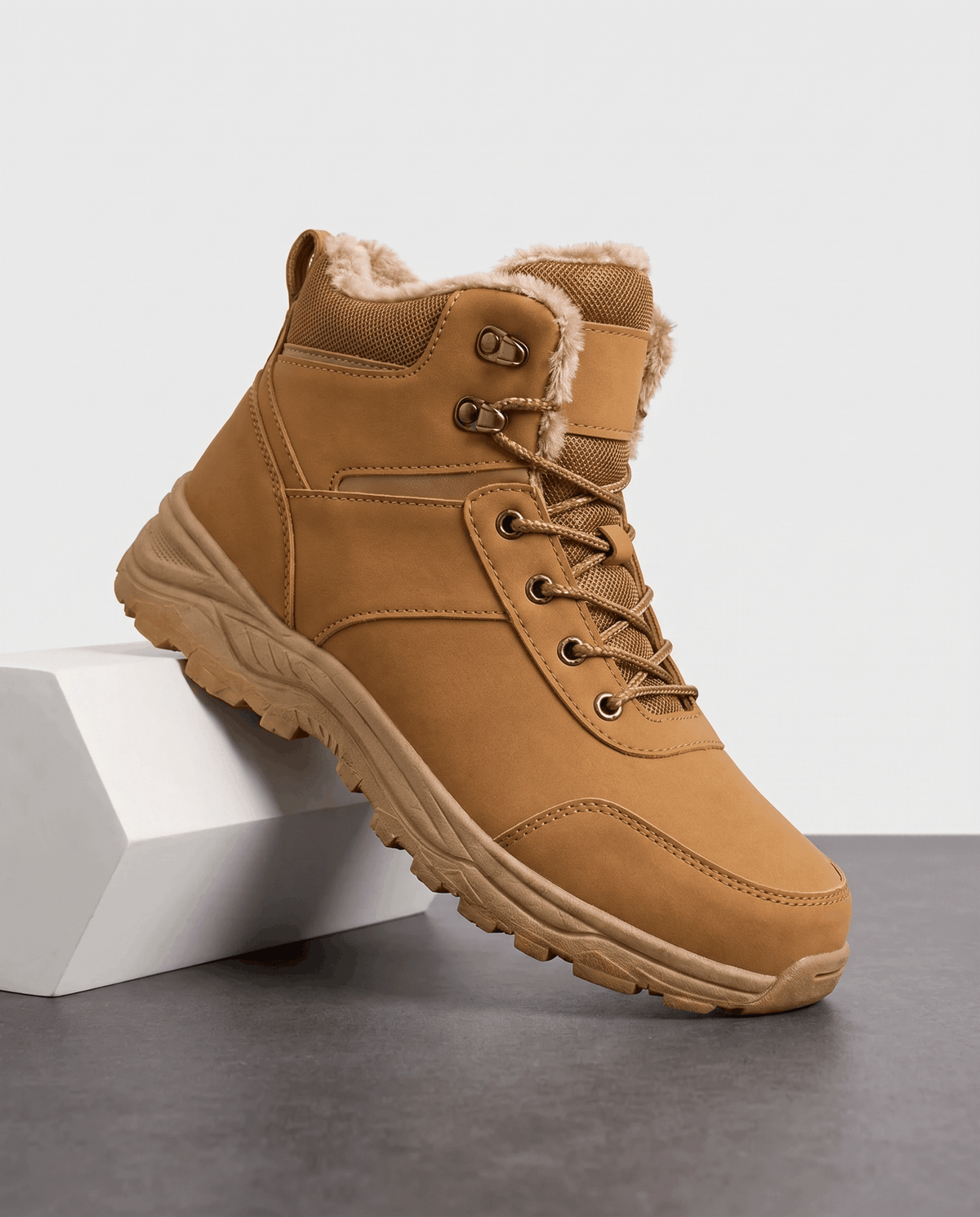Plush-Lined Winter Hiking Boots for Men – Mesh Panels & Lug Sole | Renzo