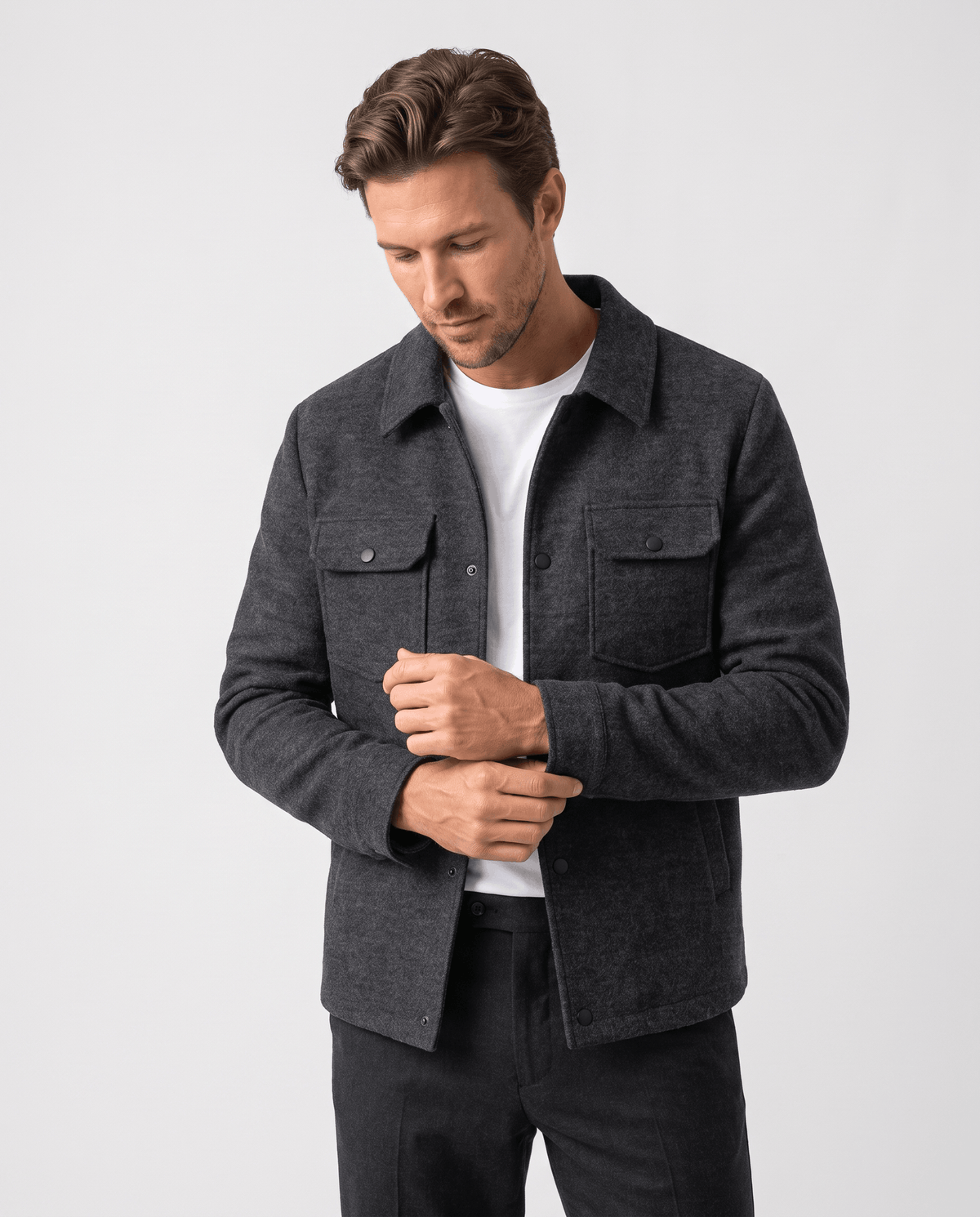 Short Wool-Blend Jacket – Snap Front, Flap Chest Pockets & Turn-Down Collar | Amadeo