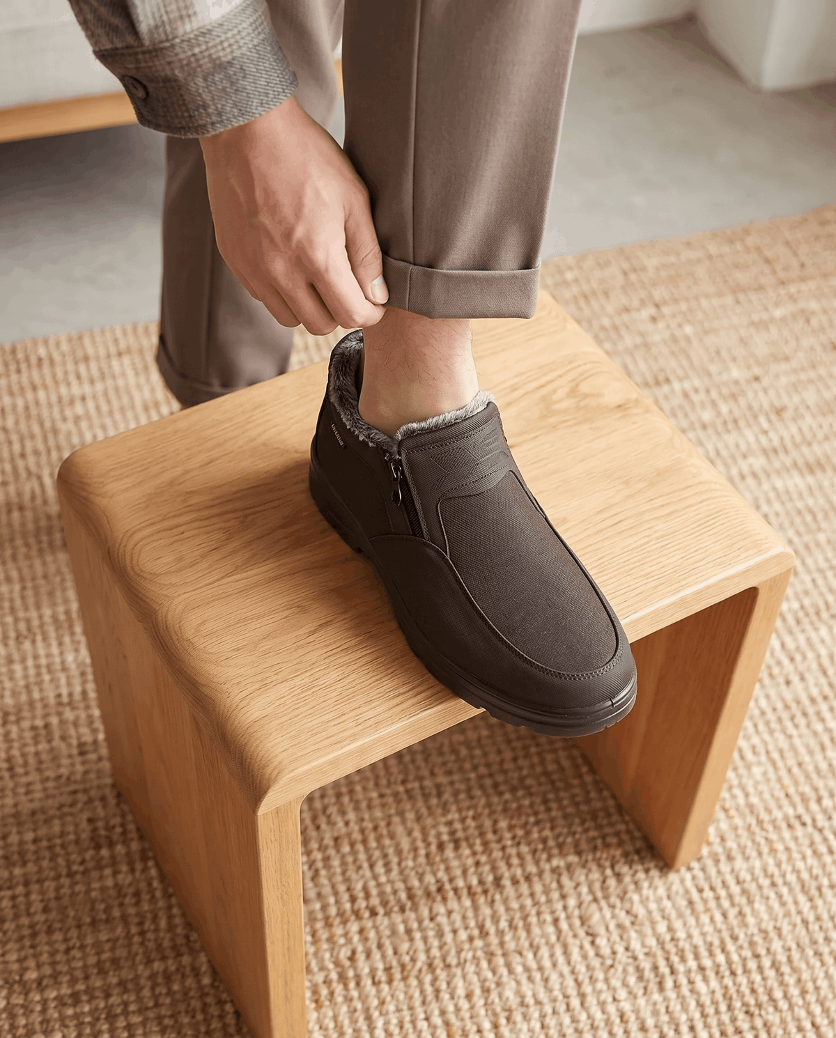 Slip-On Winter Ankle Boots for Men – Side Zip, Plush Collar & Platform Sole | Pablo