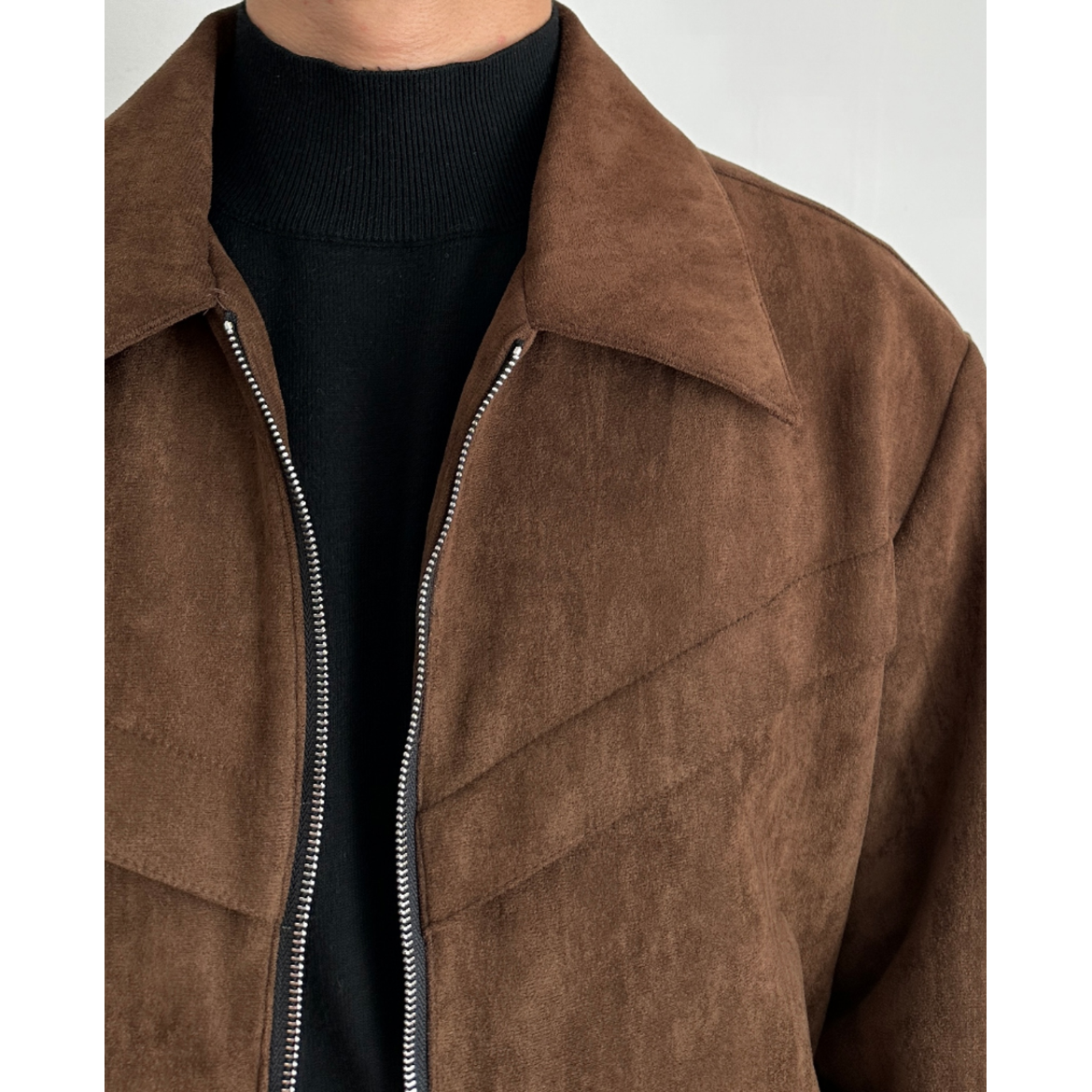 Men's Suede Jacket with Zip Closure and Pointed Collar