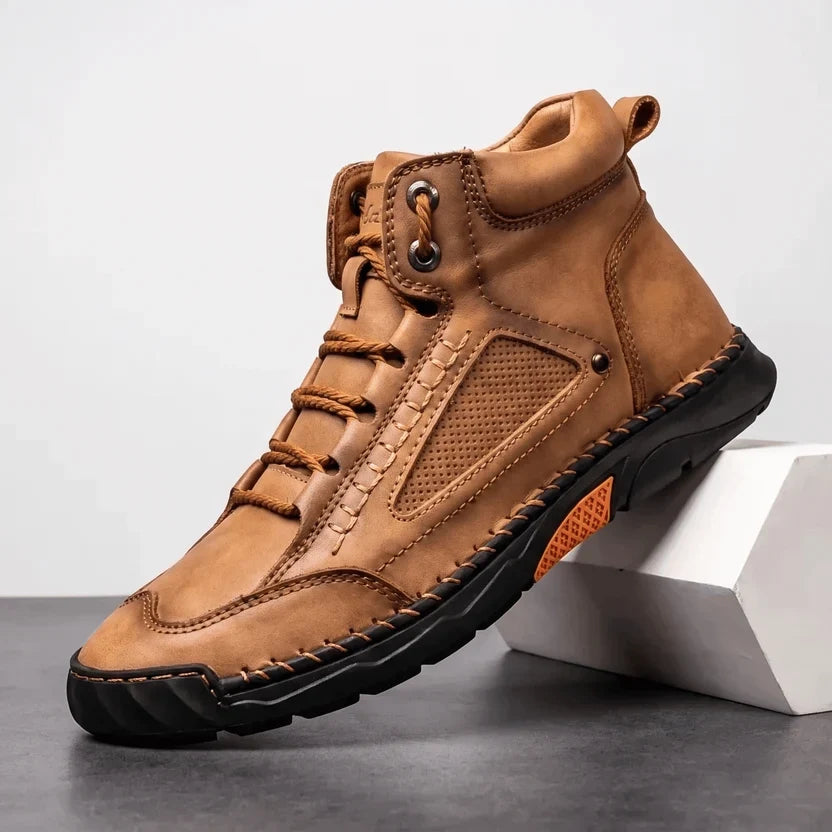 Wide Toe Box Hiking Boots – Vegan Leather, Lug Sole & Lace-Up | Tobias