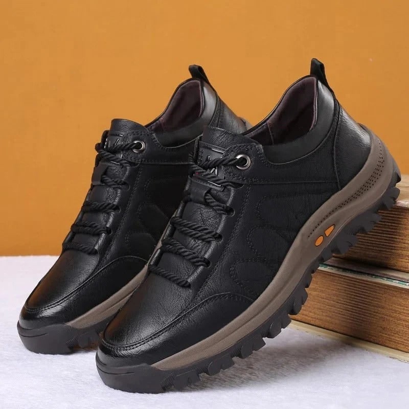 Men's Walking Shoes Comfortable Low Top Leather with Lugged Sole