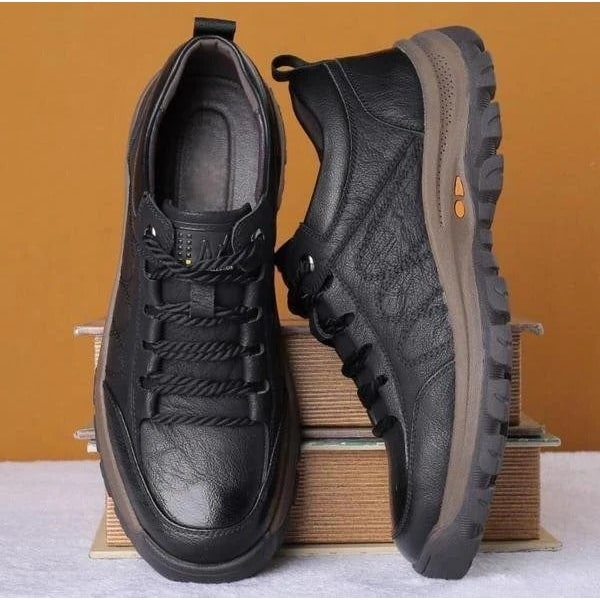 Men's Walking Shoes Comfortable Low Top Leather with Lugged Sole