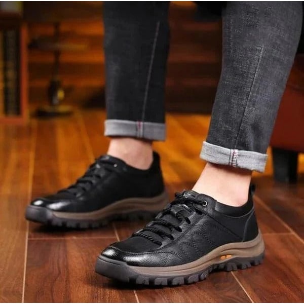 Men's Walking Shoes Comfortable Low Top Leather with Lugged Sole