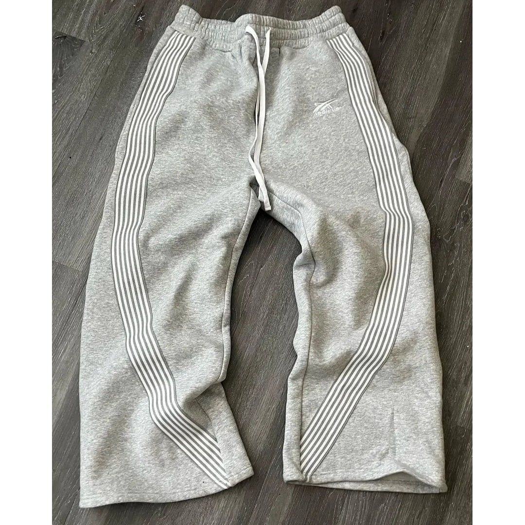 Men's Wide Leg Baggy Fleece Sweatpants with Side Stripes and Pockets