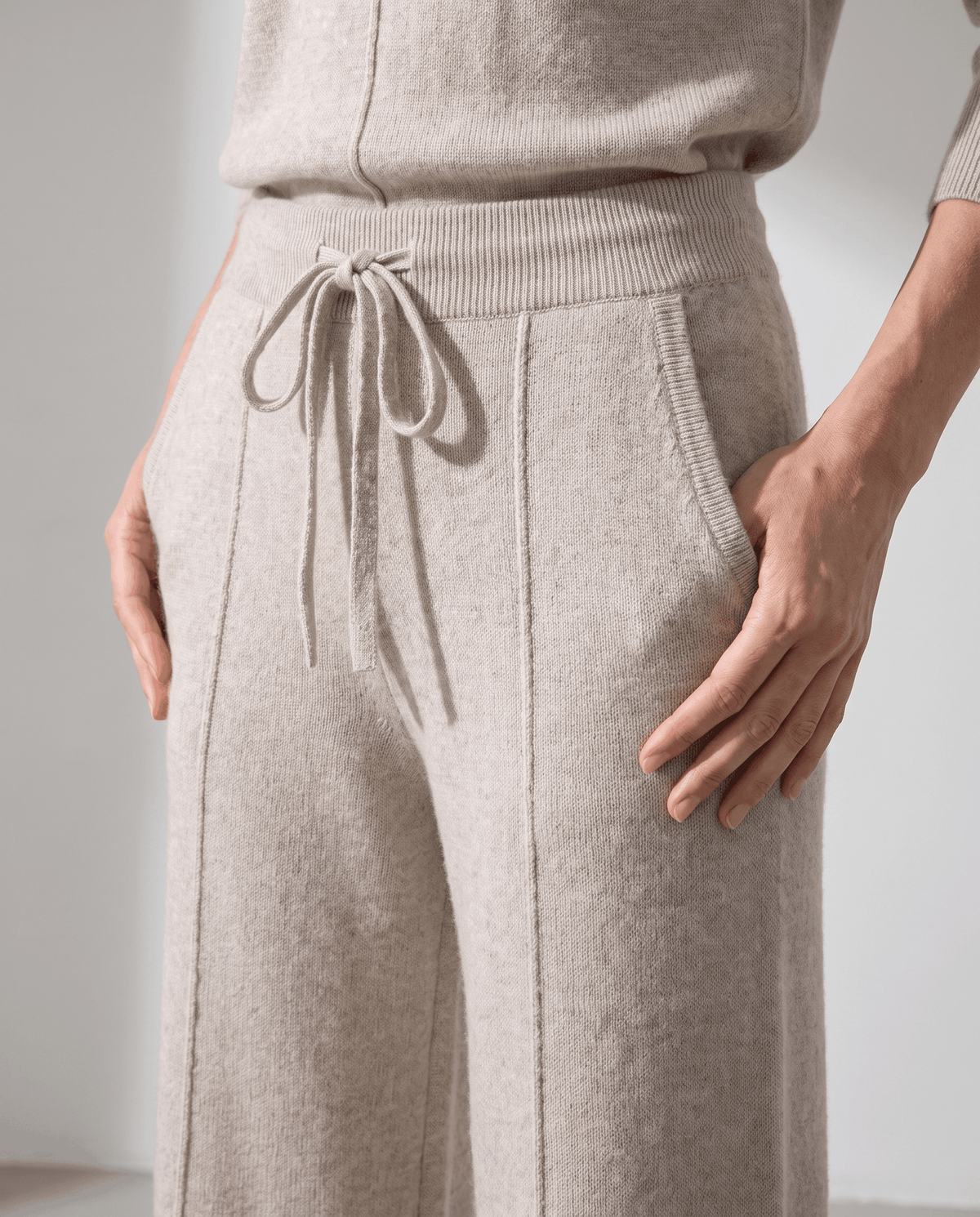 Merino Wool Wide-Leg Pants – High-Waisted, Drawstring Tie & Pintuck Seams | Ottilie