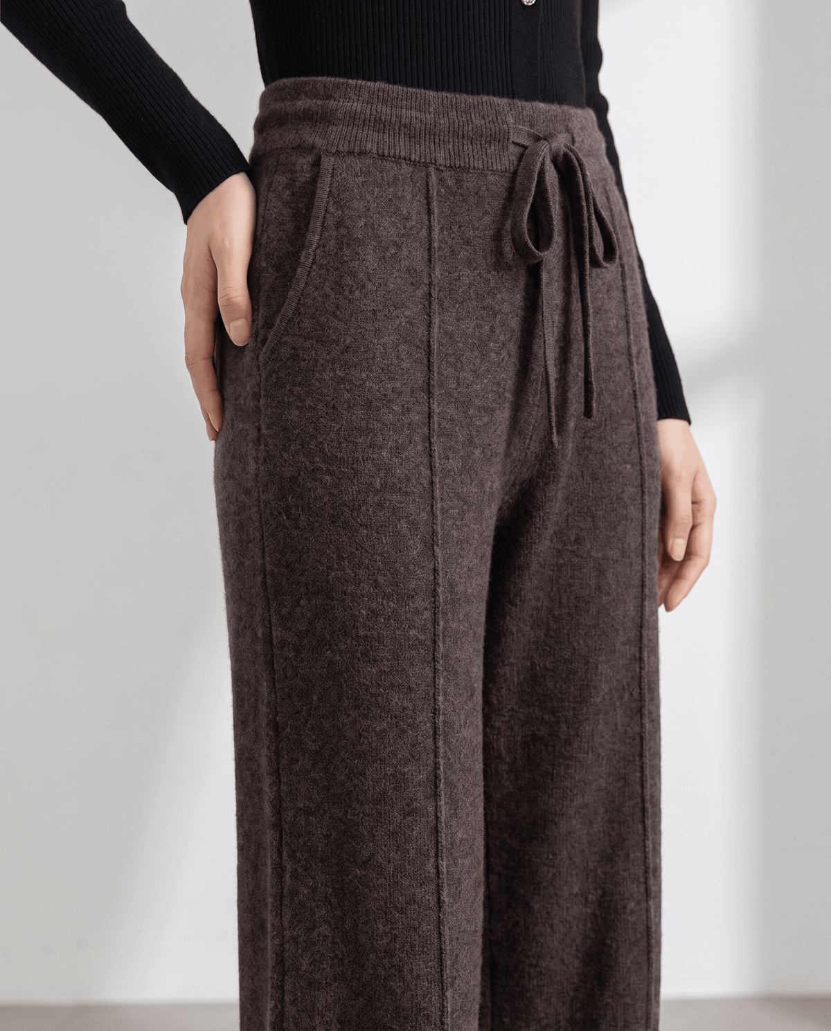 Merino Wool Wide-Leg Pants – High-Waisted, Drawstring Tie & Pintuck Seams | Ottilie