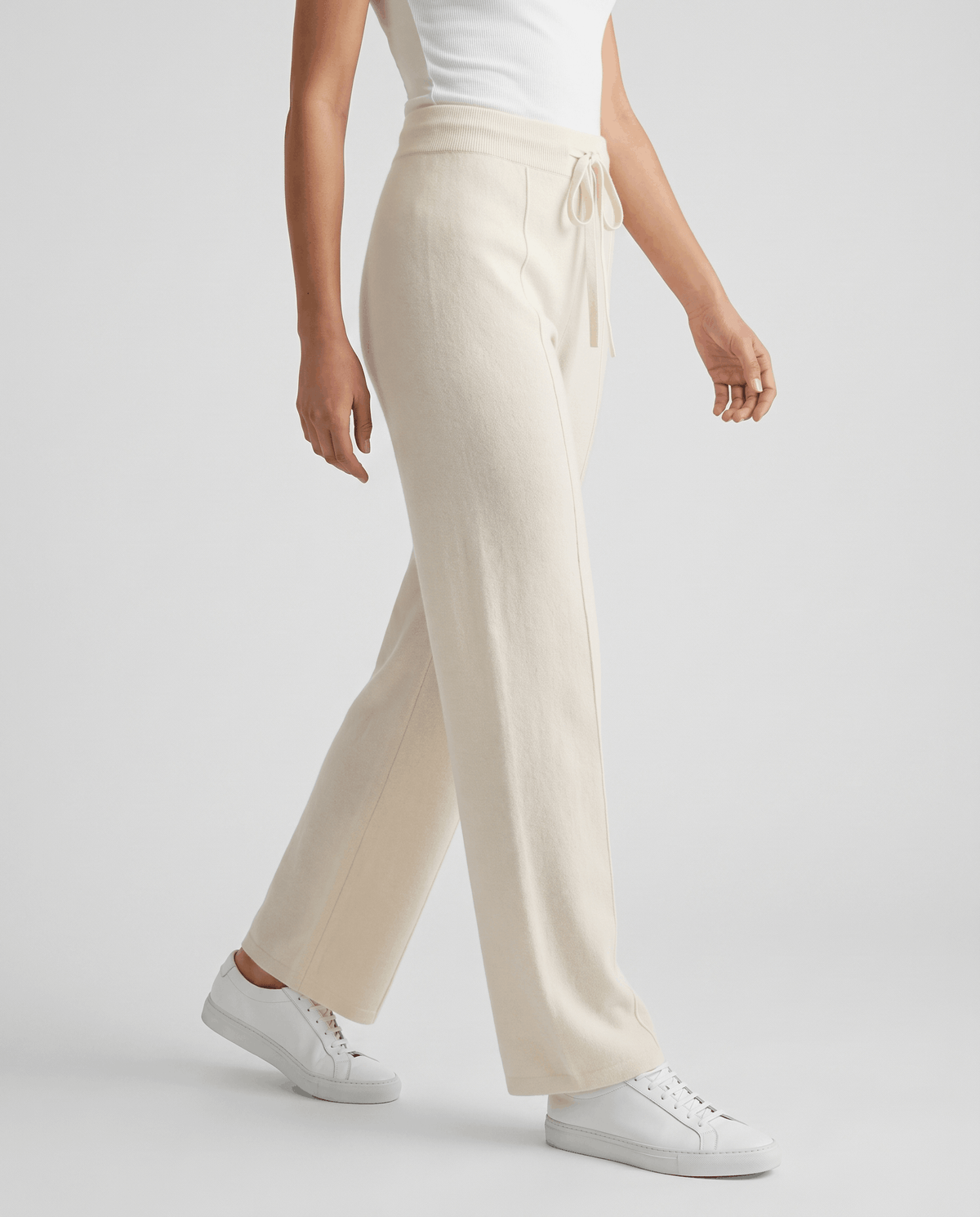 Merino Wool Wide-Leg Pants – High-Waisted, Drawstring Tie & Pintuck Seams | Ottilie