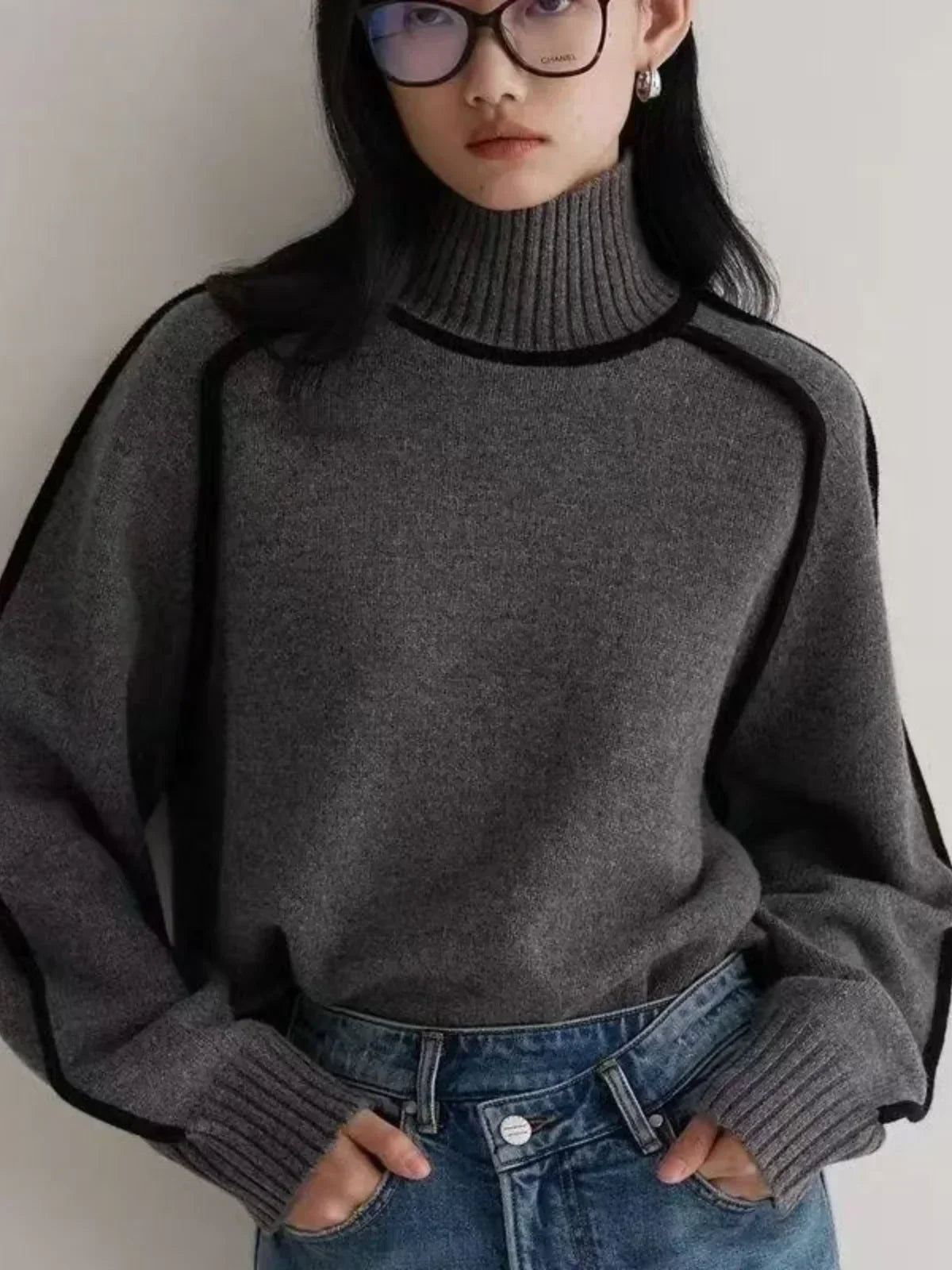 Clarissa | Contrast Piping Brown Turtleneck Sweater