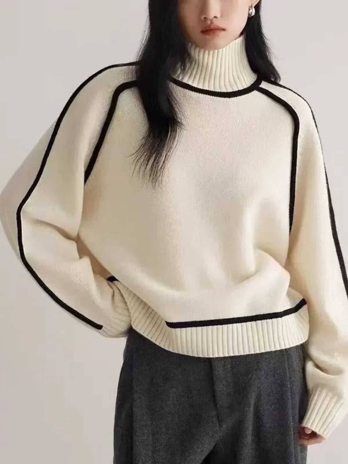 Clarissa | Contrast Piping Brown Turtleneck Sweater