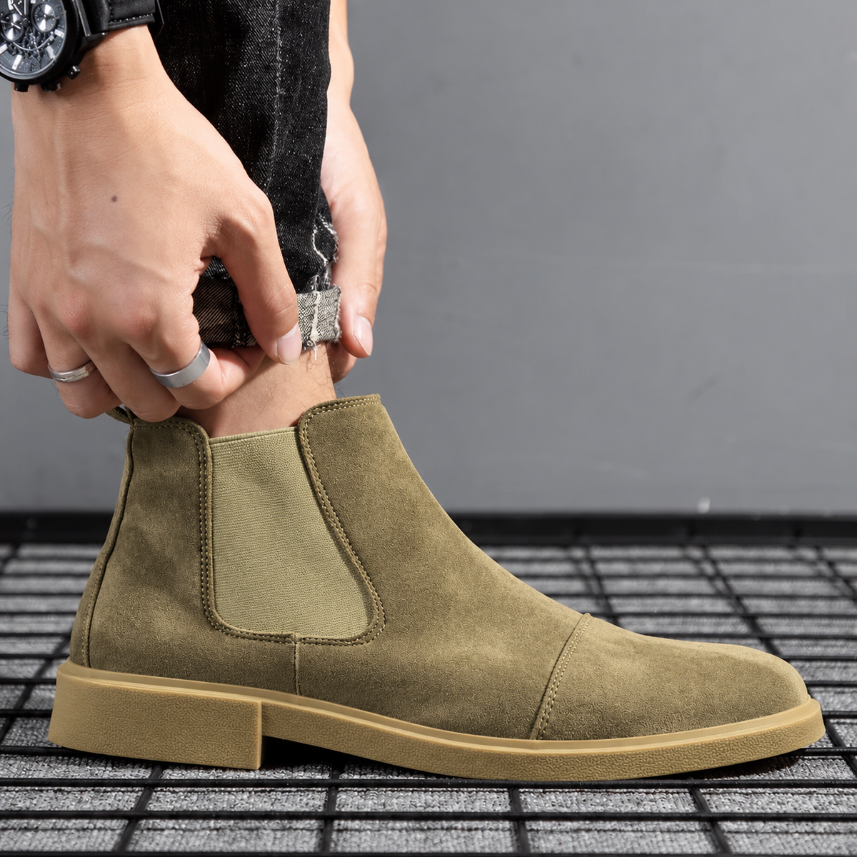 Miles | Men's Pointed Toe Chelsea Boots