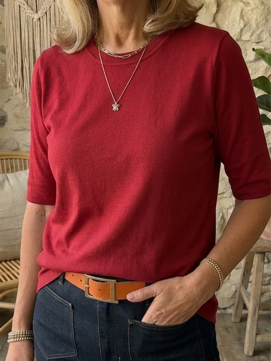Olivia - Cozy Minimalist Half-sleeve 100% Cotton T-shirt