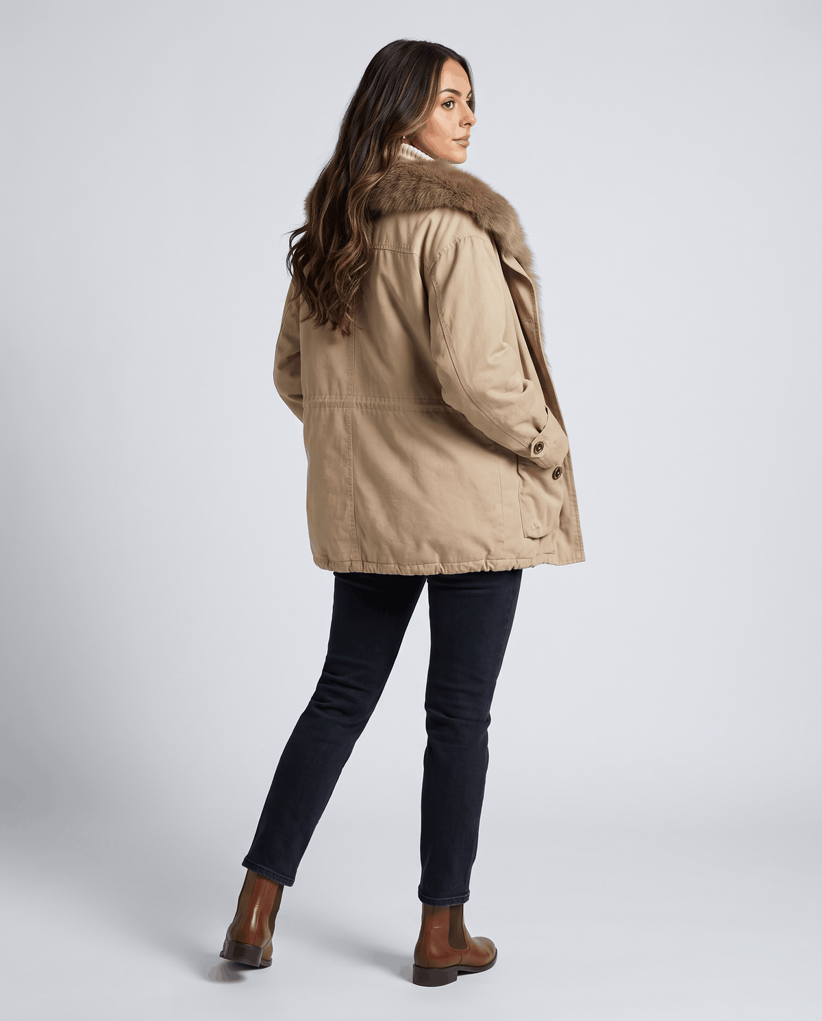 Plush-Collar Cotton Parka – Cargo Pockets, Drawstring Waist & Padded Lining | Livia