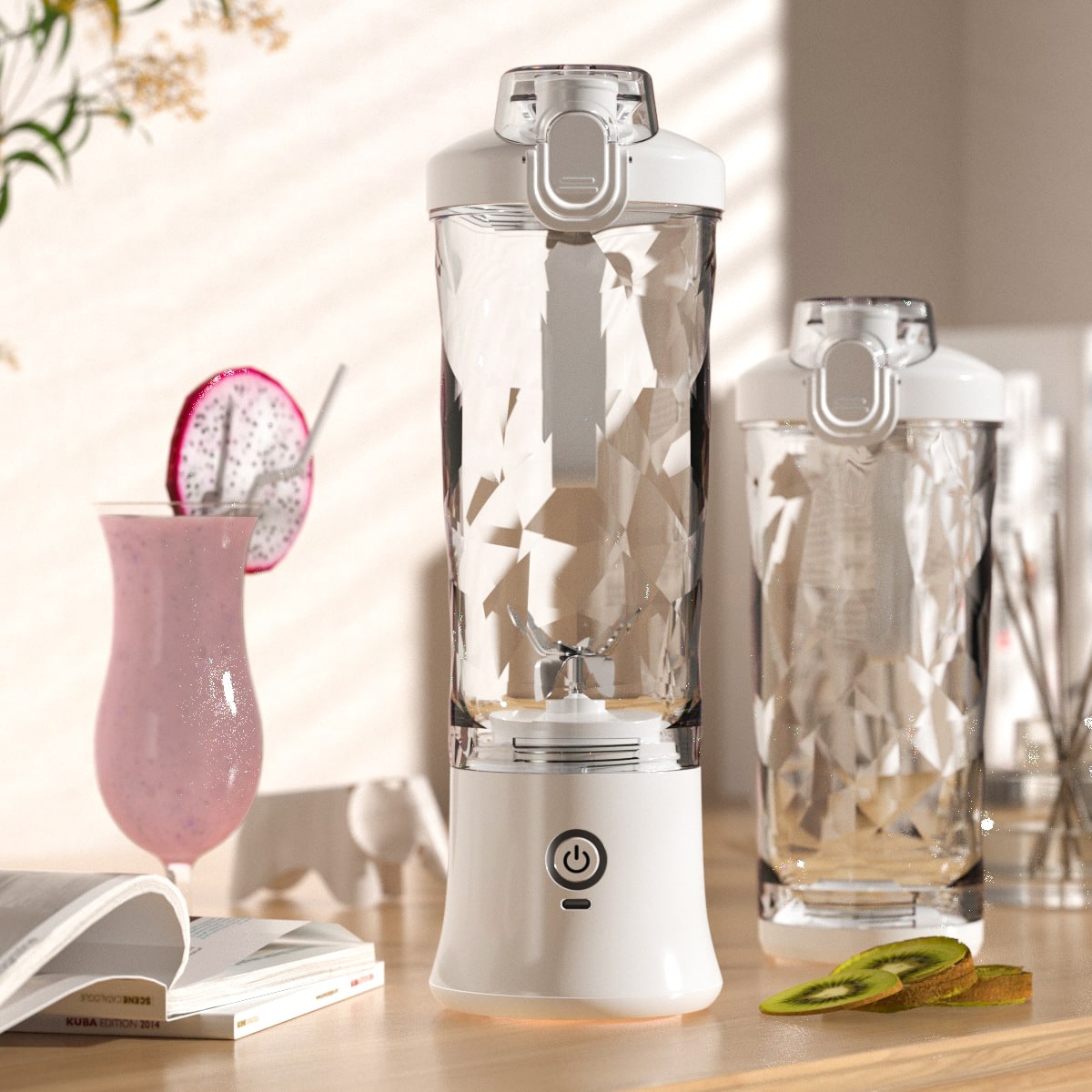 Mini Portable Blender with 6-Blade Design, USB-C Charging and Faceted Cup for Smoothies