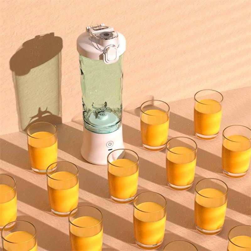 Mini Portable Blender with 6-Blade Design, USB-C Charging and Faceted Cup for Smoothies