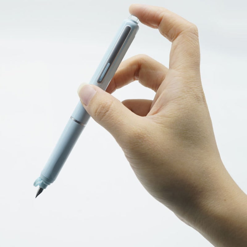 Retractable Fountain Pen with Fine Nib and Smooth Ink Flow
