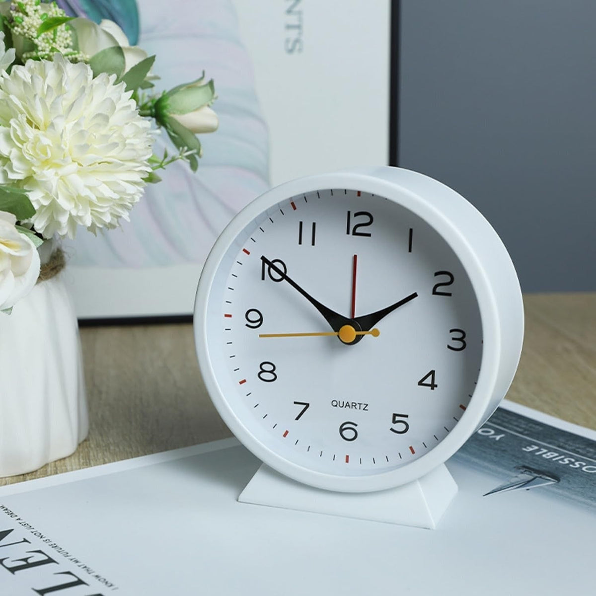Retro Analog Alarm Clock with Silent Quartz Movement and Backlight