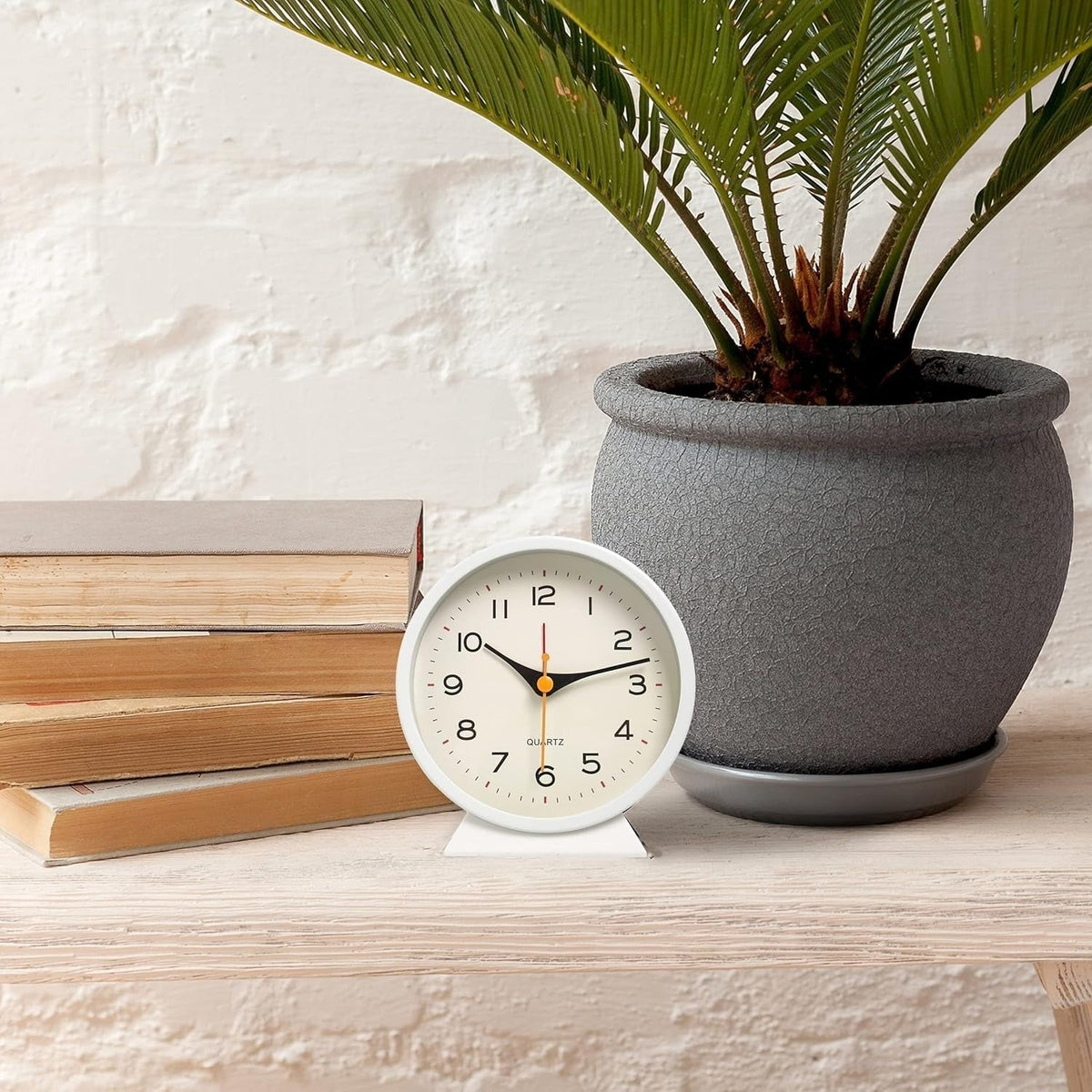 Retro Analog Alarm Clock with Silent Quartz Movement and Backlight