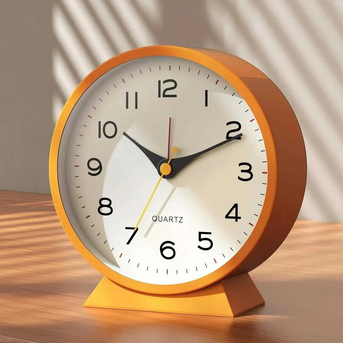 Retro Analog Alarm Clock with Silent Quartz Movement and Backlight