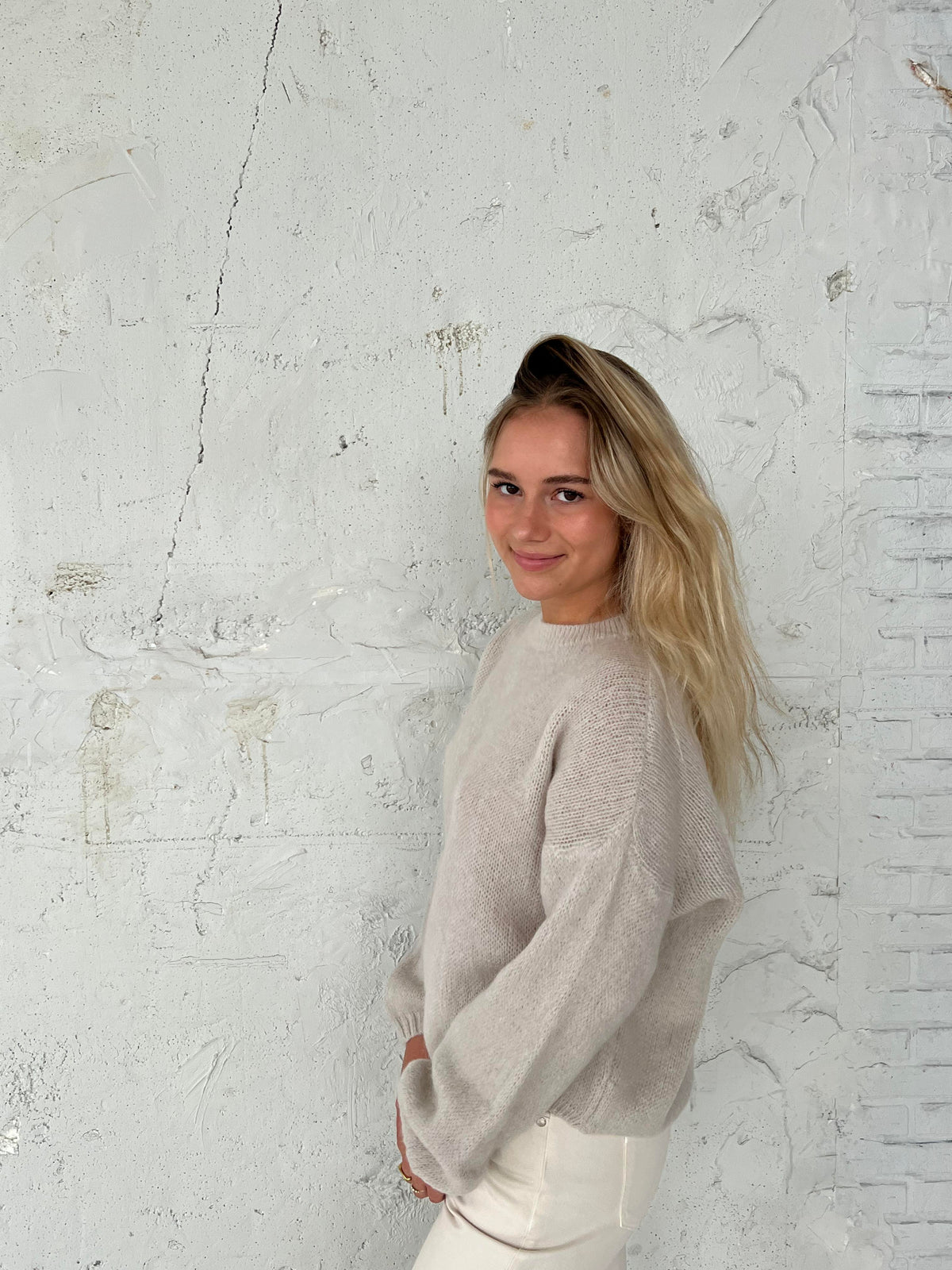 Women's Loose Fit Round Neck Jumper Long Sleeve
