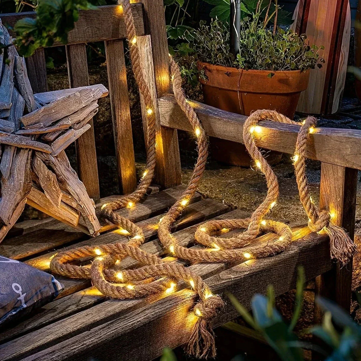 Solar Garden Light | Hemp Rope & Solar-Powered LED | Up to 8-Hour Runtime
