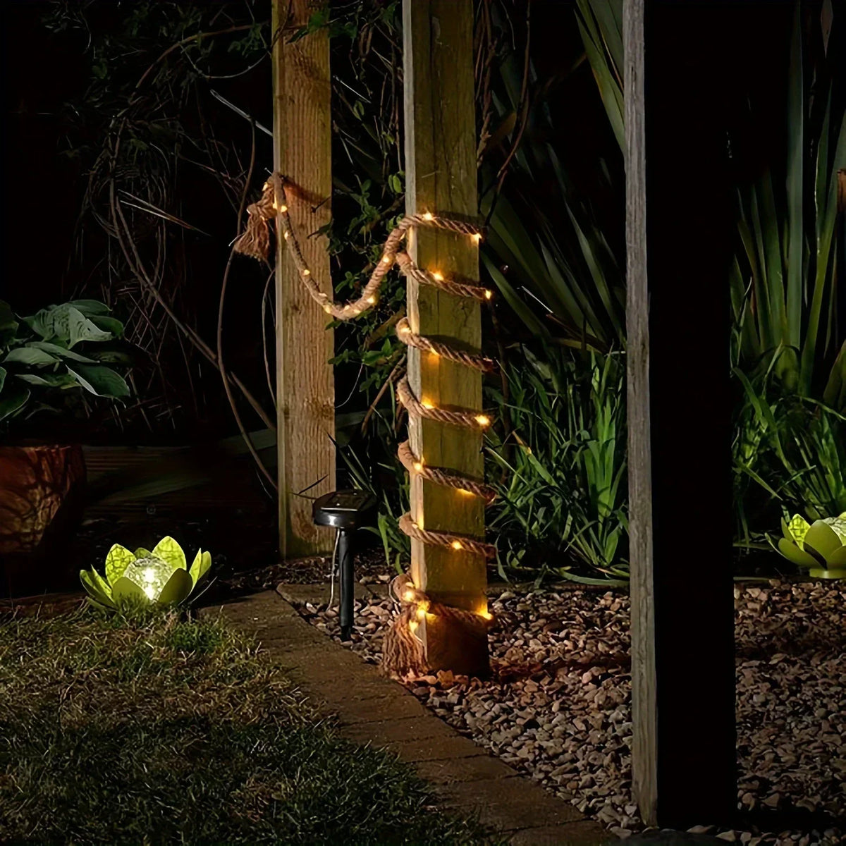 Solar Garden Light | Hemp Rope & Solar-Powered LED | Up to 8-Hour Runtime