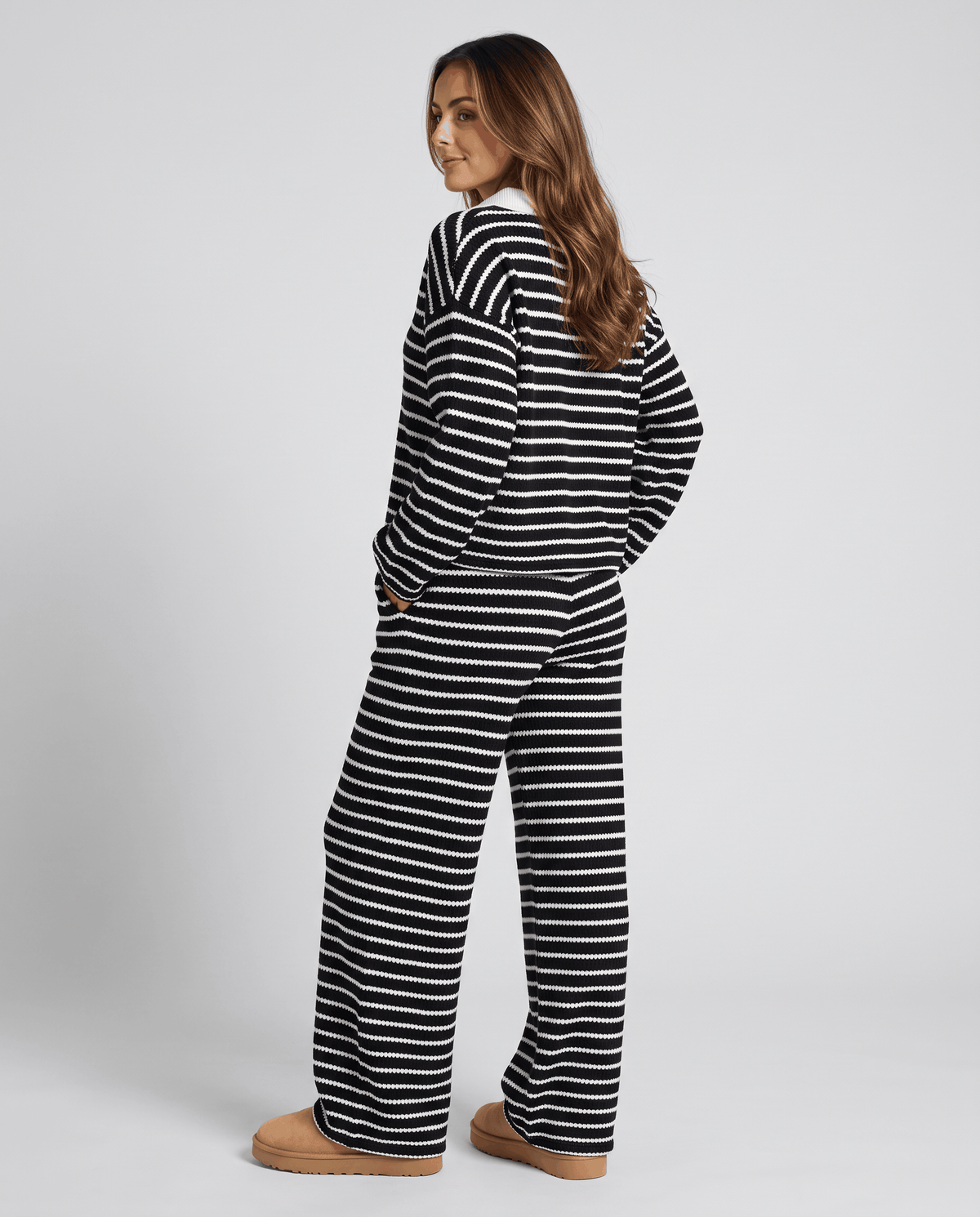Striped Loungewear Set – Collared V-Neck Knit Top, Wide-Leg Pants & Relaxed Fit | Tessa
