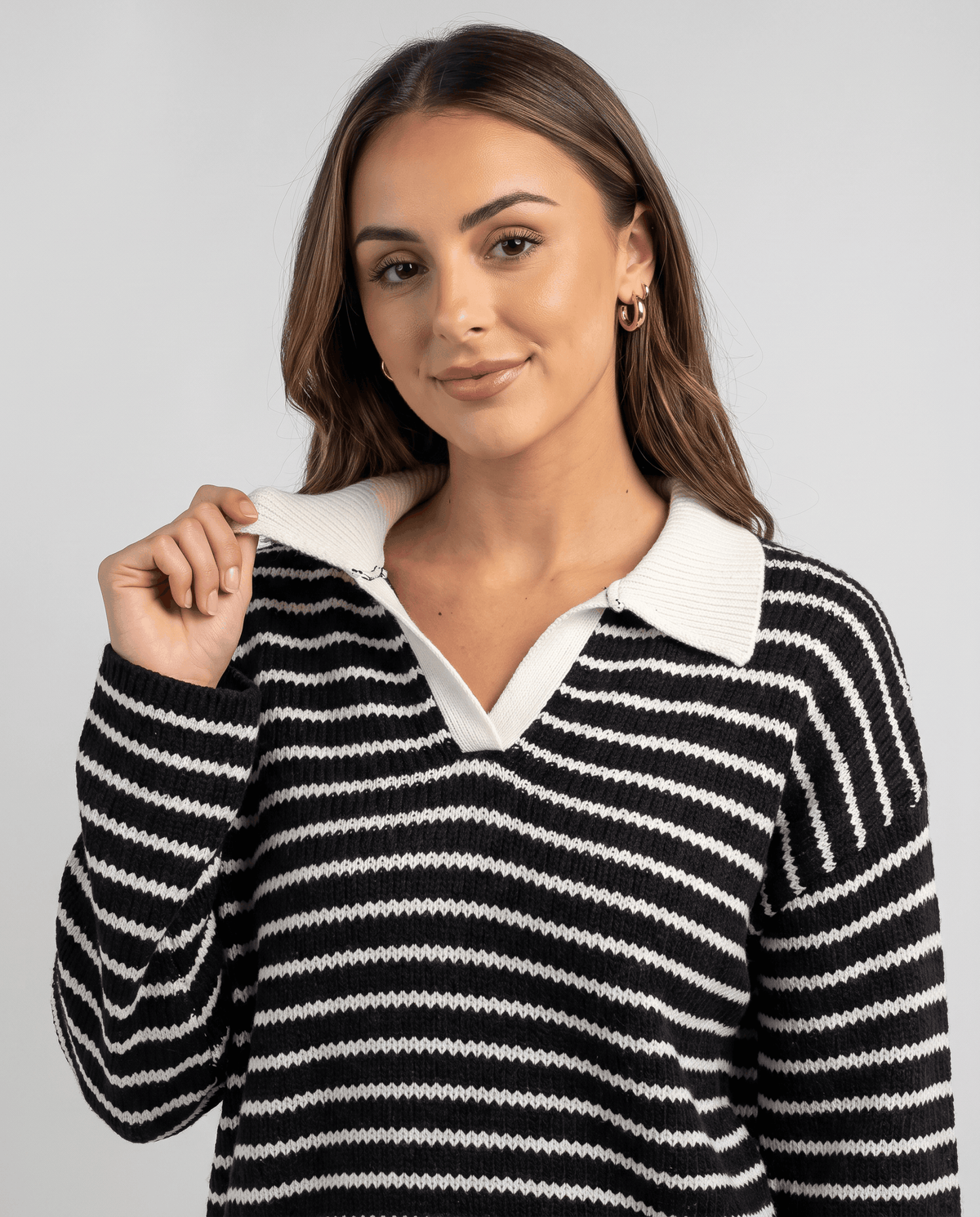 Striped Loungewear Set – Collared V-Neck Knit Top, Wide-Leg Pants & Relaxed Fit | Tessa