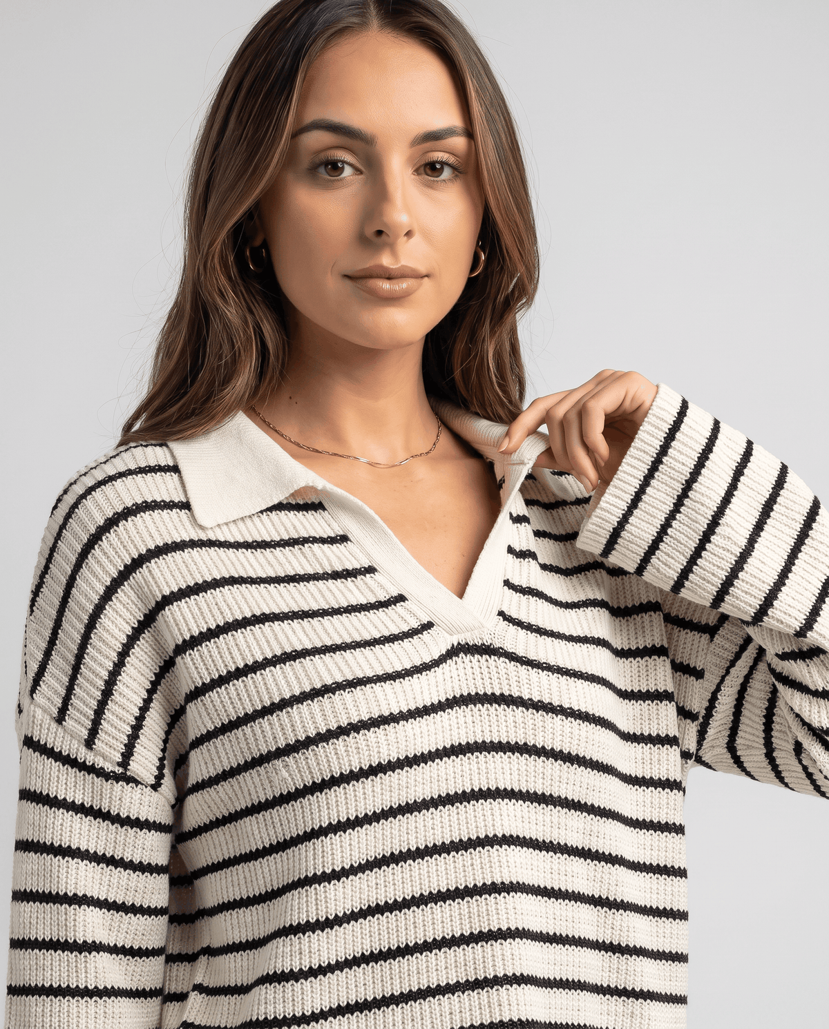 Striped Loungewear Set – Collared V-Neck Knit Top, Wide-Leg Pants & Relaxed Fit | Tessa