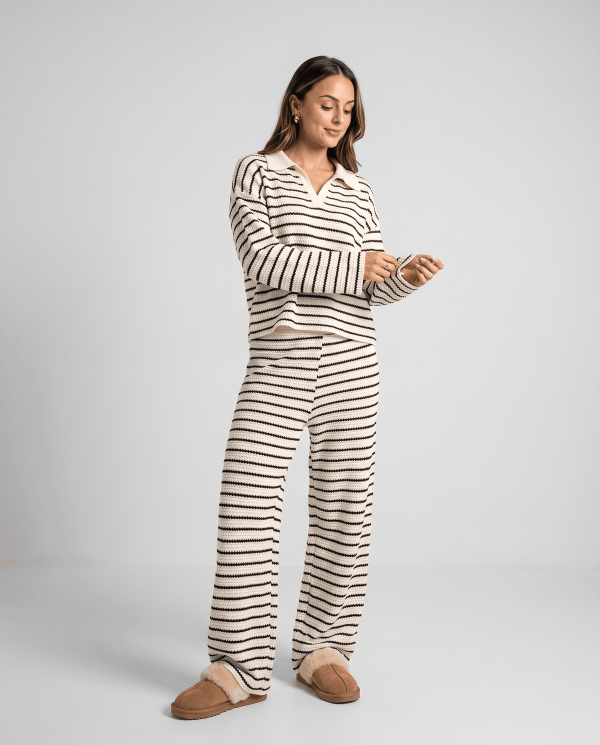 Striped Loungewear Set – Collared V-Neck Knit Top, Wide-Leg Pants & Relaxed Fit | Tessa