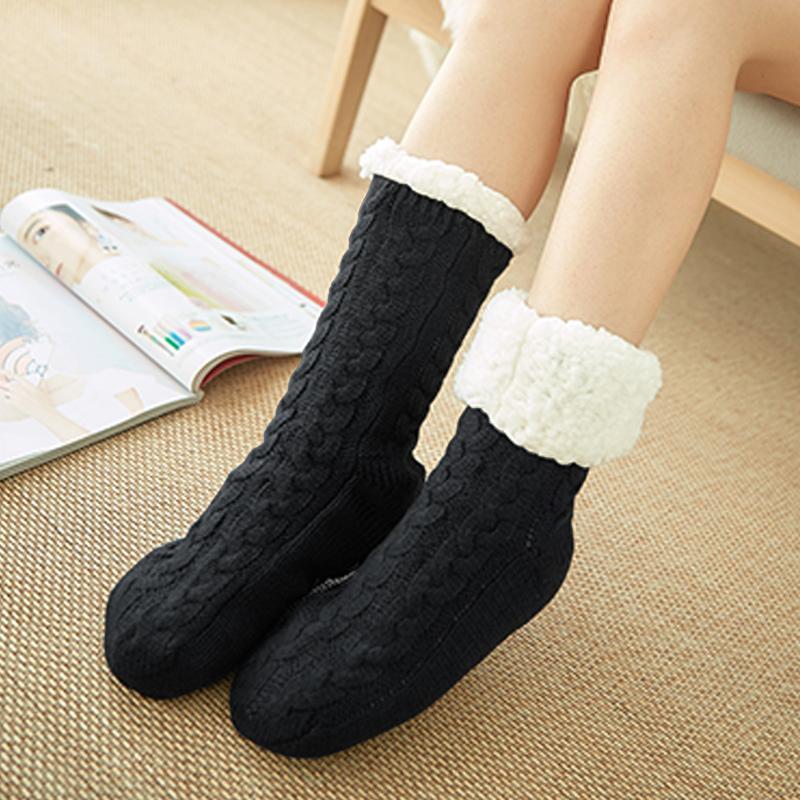 Unisex Slipper Socks with Non-Slip Soles – Warm and Cosy