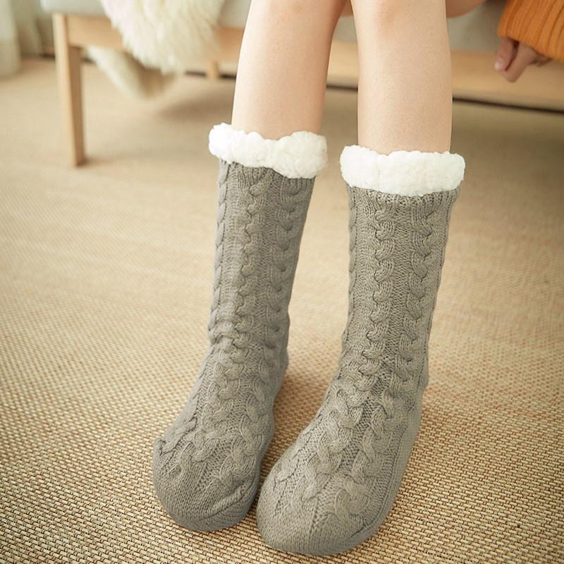 Unisex Slipper Socks with Non-Slip Soles – Warm and Cosy