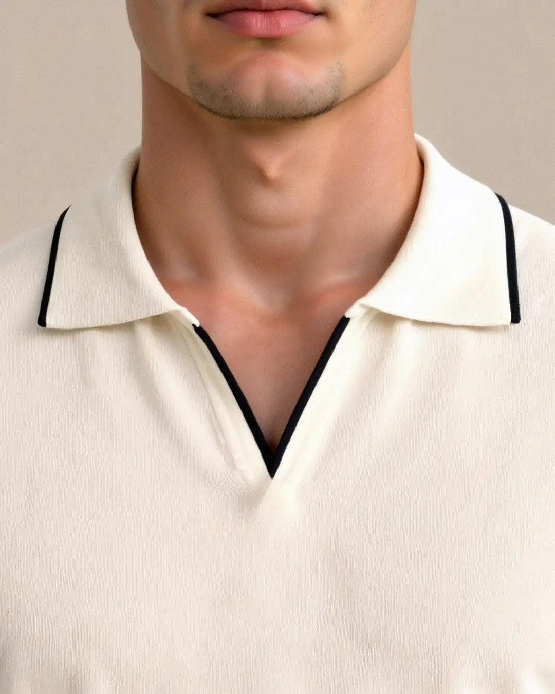 CUSTOM POLO IN PIQUÉ WITH CONTRASTING DETAILS