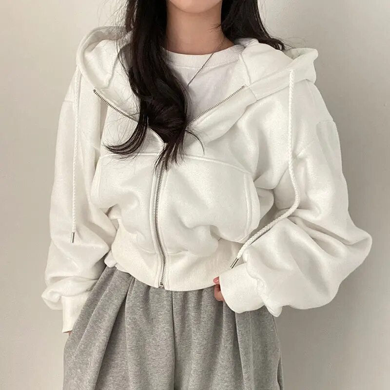 Women's Oversized Cropped Zip-Up Hoodie with Adjustable Drawstring Hood and Dropped Shoulders – Soft Cotton Blend Long Sleeve Sweatshirt with Ribbed Hem and Relaxed Boxy Fit for Casual Streetwear and Everyday Layering